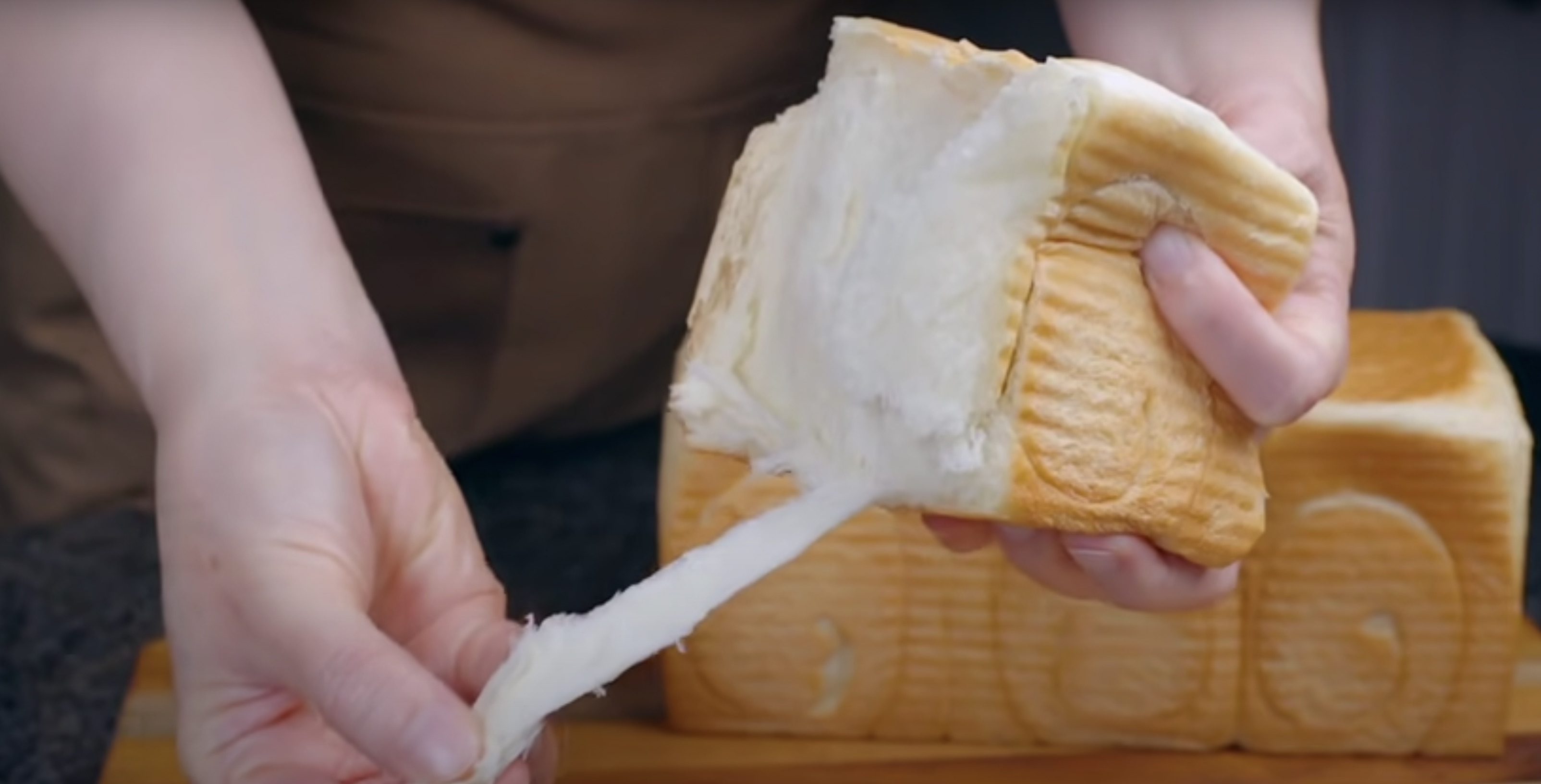 Bánh mì sữa kiểu Nhật dùng Tangzhong - All Cooking Stuff